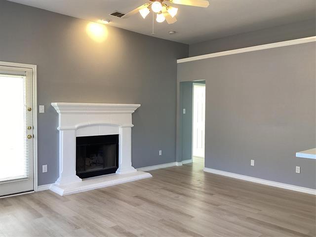 Building Photo - 825 Coppin Dr