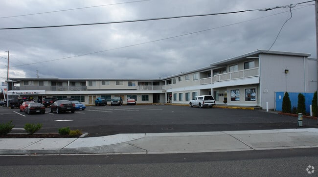 Building Photo - LAK-10506