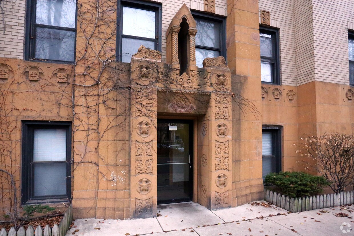 Ashland Avenue Apartments Apartments in Chicago, IL