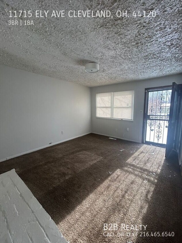 Foto principal - 11715 Ely Ave