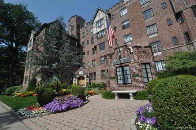 Foto del edificio - 155 Garth Rd