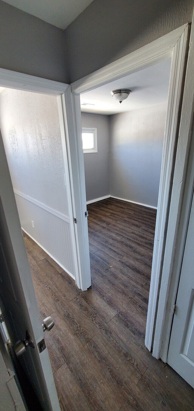 Foto del edificio - 2140 Whitcomb St