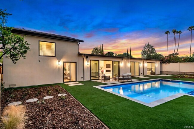 Foto del edificio - 4801 Abbeyville Ave