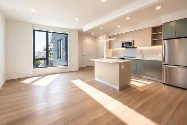 Foto del edificio - 2363 Bedford Ave
