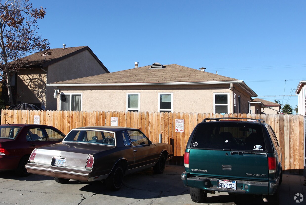 Foto del edificio - 3636-3640 Van Dyke Ave