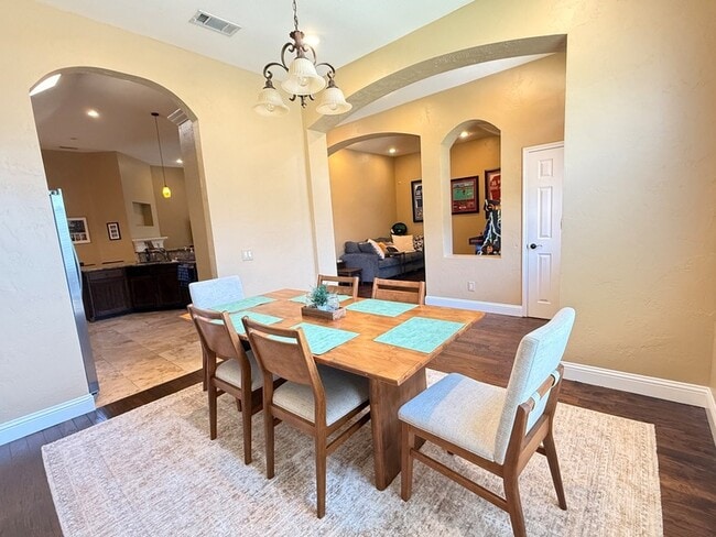 Building Photo - 4313 Creekstone Dr