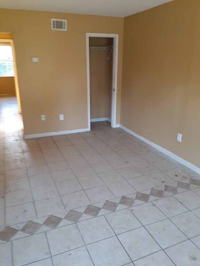 Foto del edificio - 3414 Pine Ridge Ln