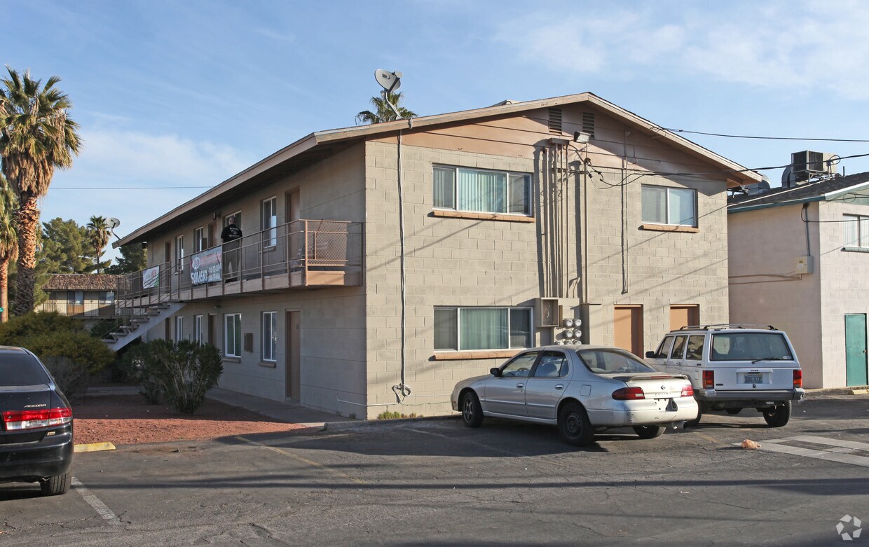 2300 Clifford Ave, Las Vegas, NV 89104 Apartments in Las Vegas, NV