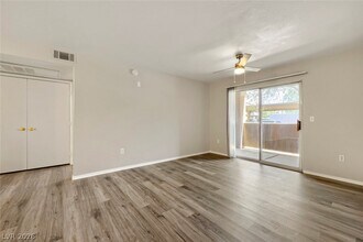 Building Photo - 555 E Silverado Ranch Blvd