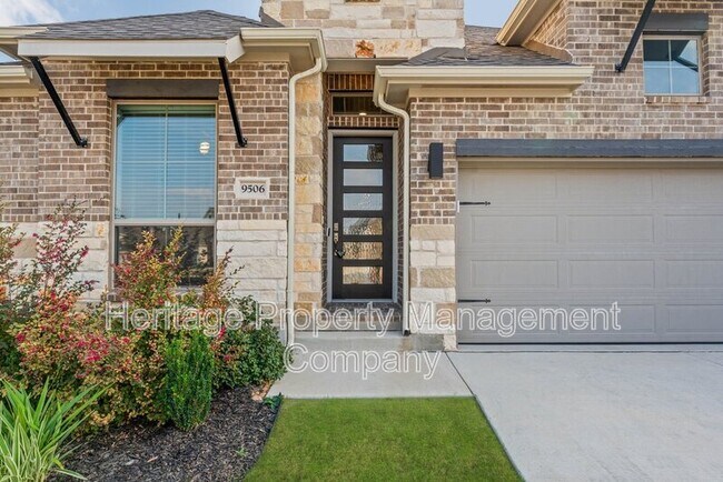 Building Photo - 9506 Totoro Hvn