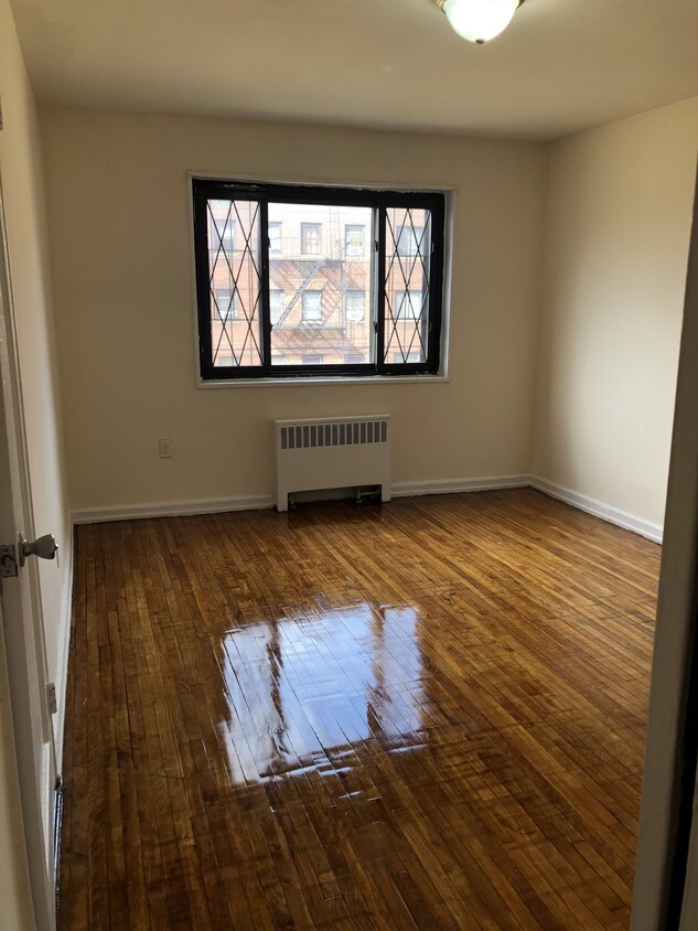Primary Photo - 5544 Avenue D
