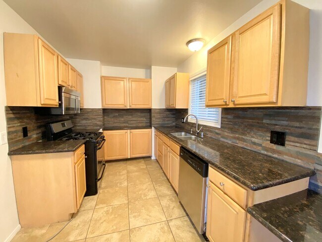 Foto del edificio - Single-Story 3-Bedroom Home in Calimesa!