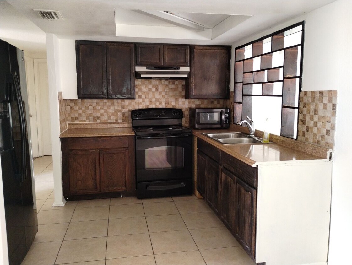 Foto del edificio - Charming 2-Bedroom, 1-Bath Home in Hudson,...