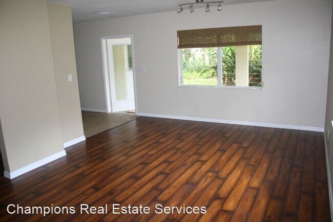 Foto del edificio - 1 br, 1 bath House - 6105 Van Buren St