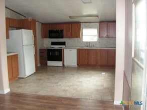 Building Photo - 106 GBRV Lp