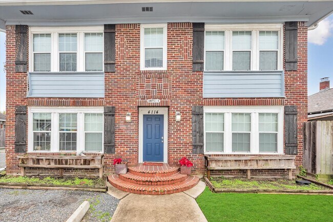 Foto del edificio - 2 br, 1 bath 4plex - 4114 Lamar Street 1