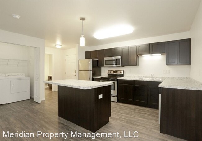 Foto del edificio - Studio, 1 bath Apartment - 3901 30th Ave S...