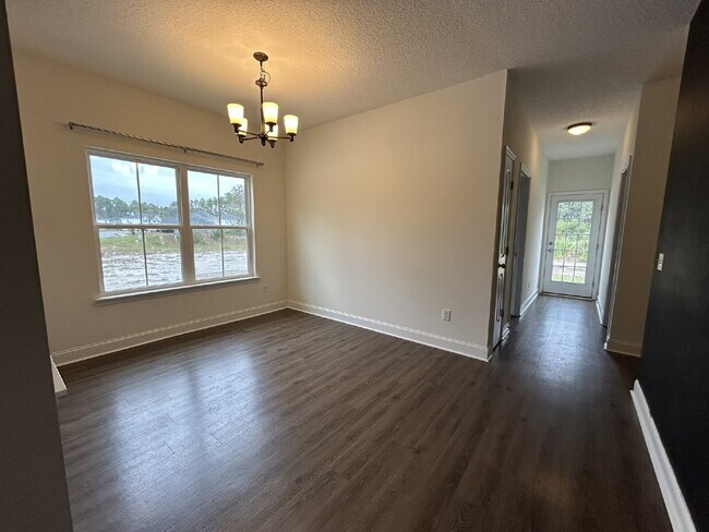 Foto del edificio - Home for Rent