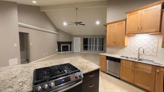 Building Photo - 7018 Brockington Dr