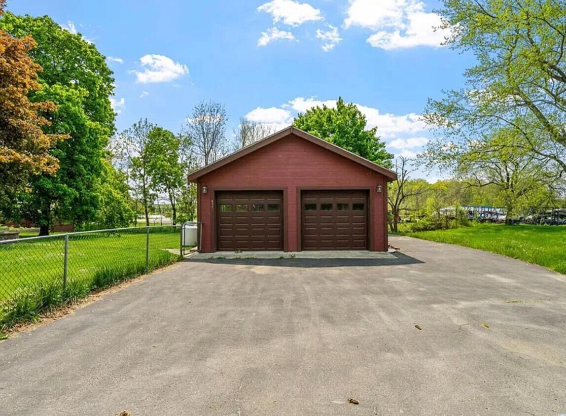 433 Northern Blvd, Germantown, NY 12526 House Rental in Germantown