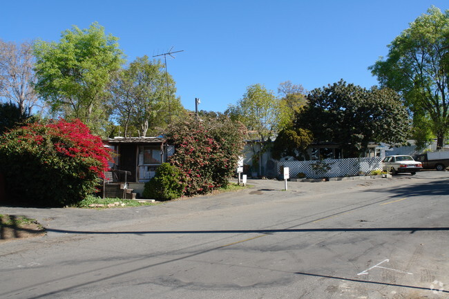 Building Photo - Vista Grove Mobile Home Park