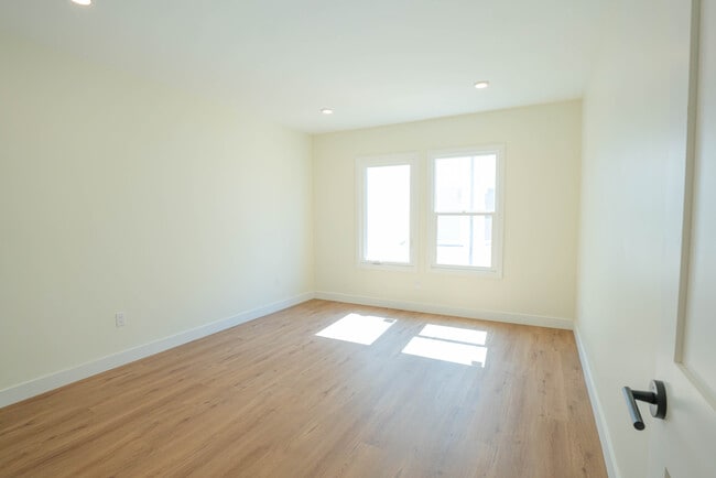 Foto del edificio - 1036 Westmoreland Ave