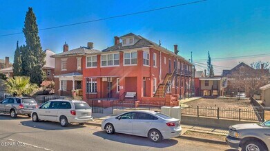 Building Photo - 1114 E Rio Grande Ave