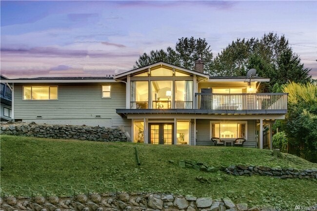 Photo - 2323 - Jones Apartment