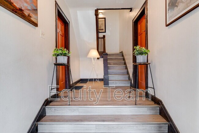 Foto del edificio - 3025 Gilbert Ave