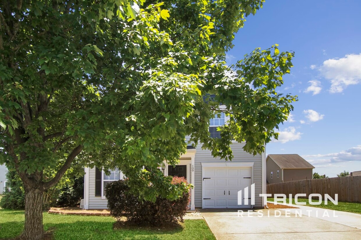 Foto principal - 109 Boiling Brook Dr