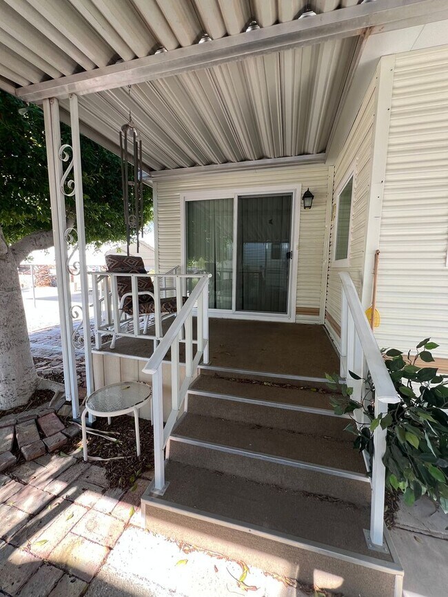 Foto del edificio - SHORT TERM FOOTHILLS RETREAT!