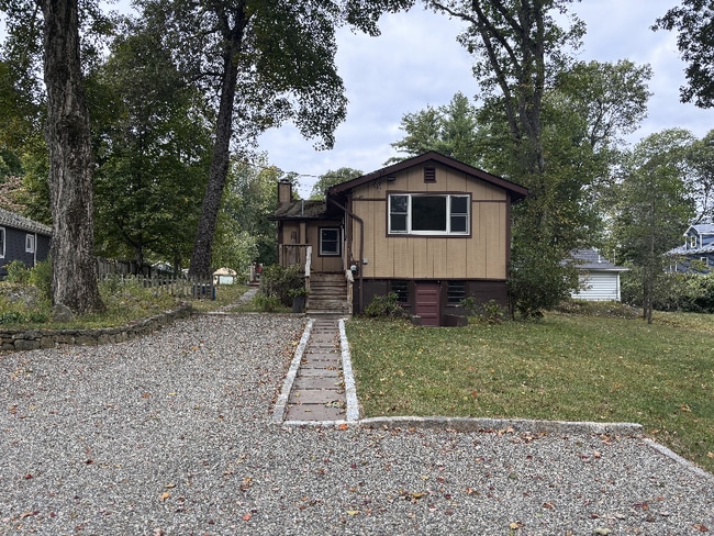 Building Photo - 3079 Maqua Pl