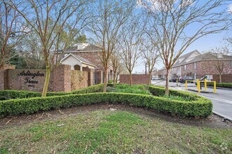 Building Photo - 2405 Brightside Dr