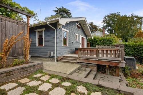 Building Photo - Montlake House - 4 bedrooms + den