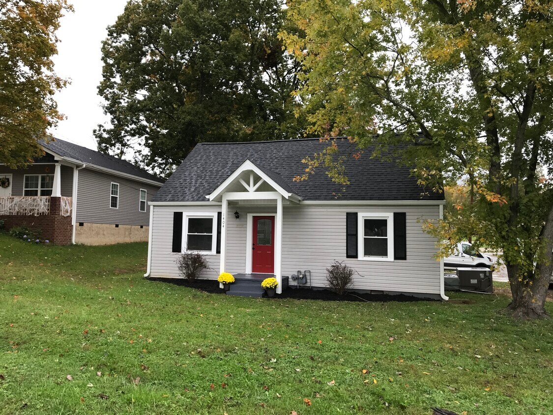 1404 N Wright Rd, Alcoa, TN 37701 House Rental in Alcoa, TN