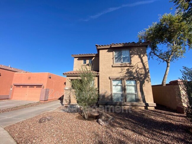 Foto del edificio - 2740 E Chester Dr