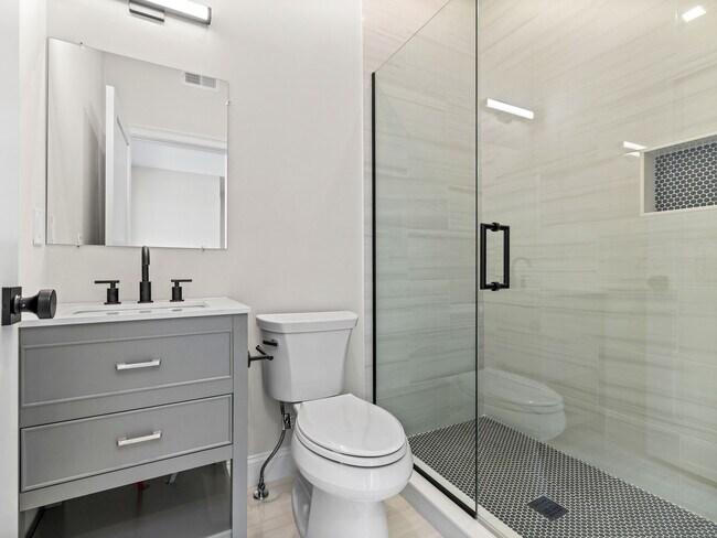 Foto del edificio - 48 Woodward St