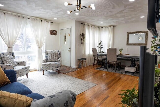 Foto del edificio - 3613 Vestal Rd