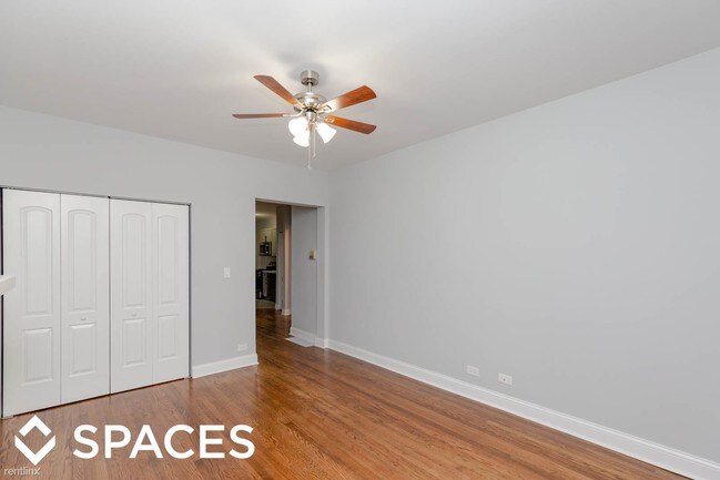 Building Photo - 2 br, 1 bath  - 6106 N Winthrop Ave 2