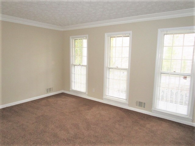 Building Photo - 2425 Creole Creek Circle