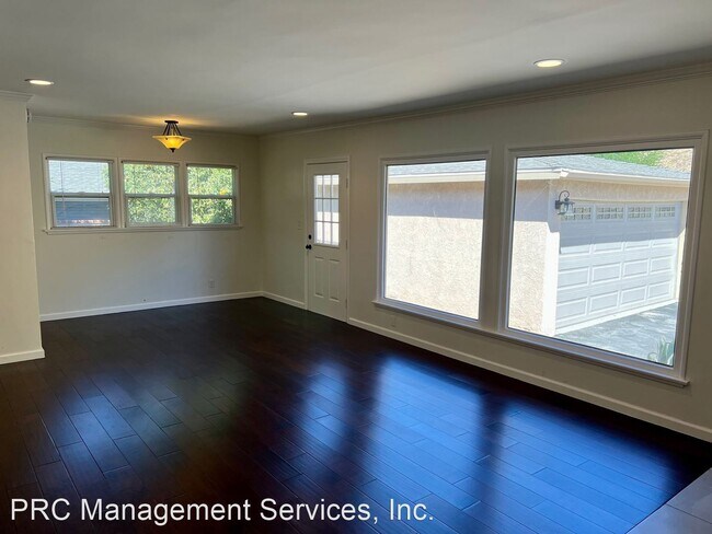 Building Photo - 3 br, 1.5 bath House - 10206 Wheatland Avenue