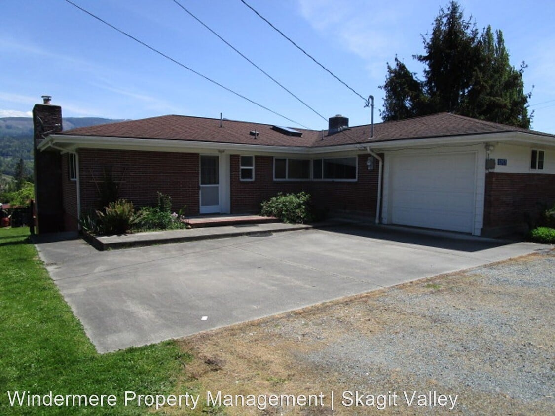12977 Maple Ave, Mount Vernon, WA 98273 House Rental in Mount Vernon
