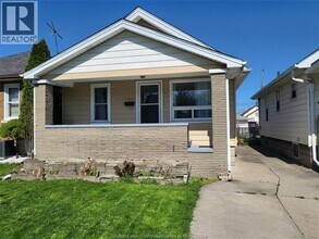 Building Photo - 1682 Elsmere Ave
