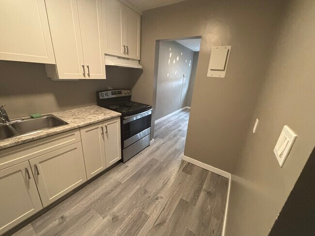 Building Photo - 343-343 Mill St