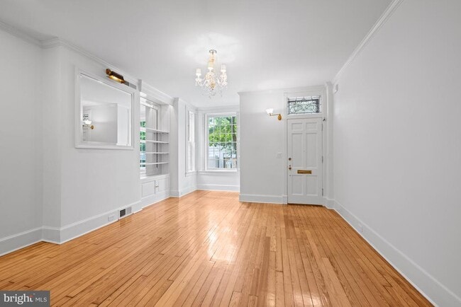Building Photo - 1423 34th St NW