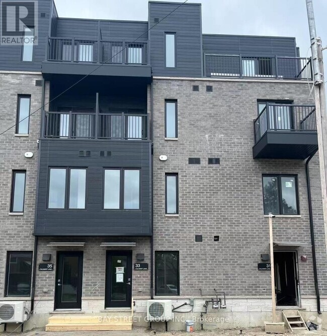 Building Photo - 33 CALAMINT Ln