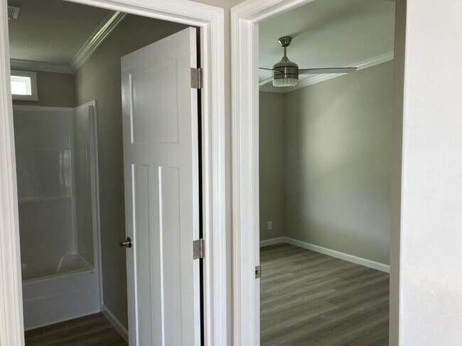 Foto del edificio - 3630 Vine Trl