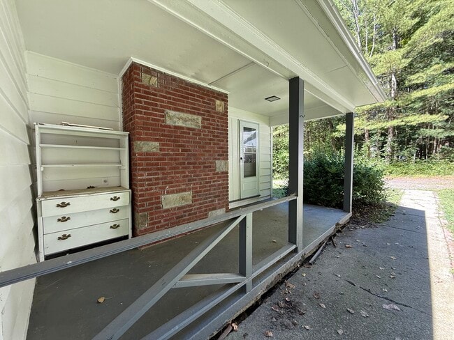 Foto del edificio - 1690 Slaterville Rd