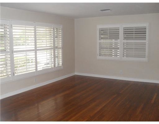 Foto del edificio - 349  Hunter Street  West Palm Beach FL 33405