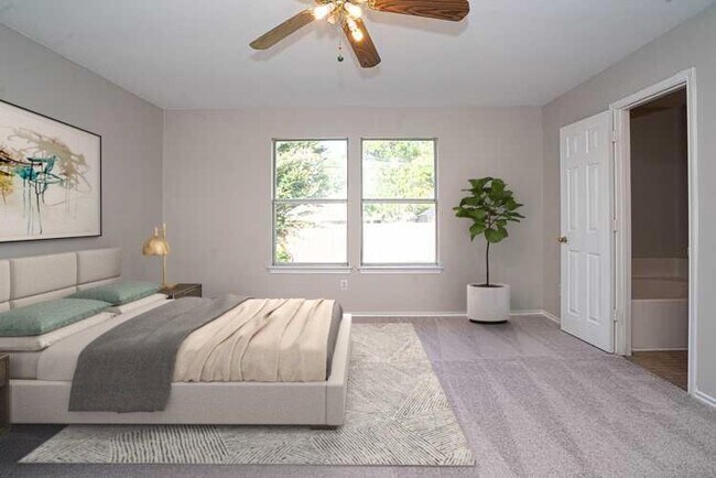 Foto del edificio - 2704 Frontier Ln